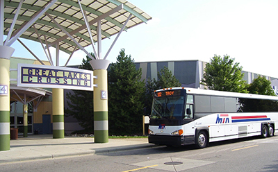 MTA Bus at Great Lakes Crossings