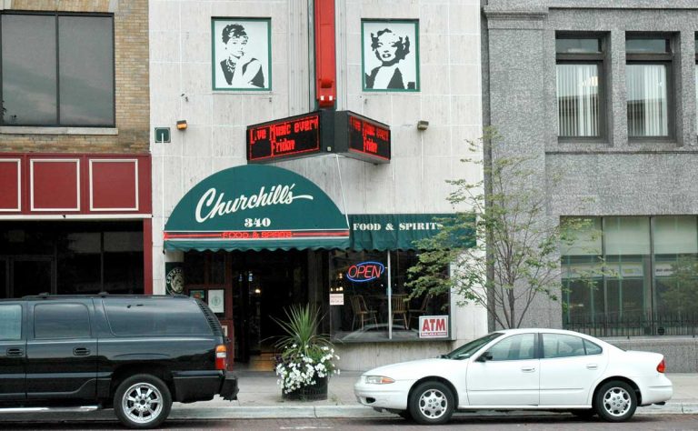 Churchill's Food and Spirits, Flint, Michigan