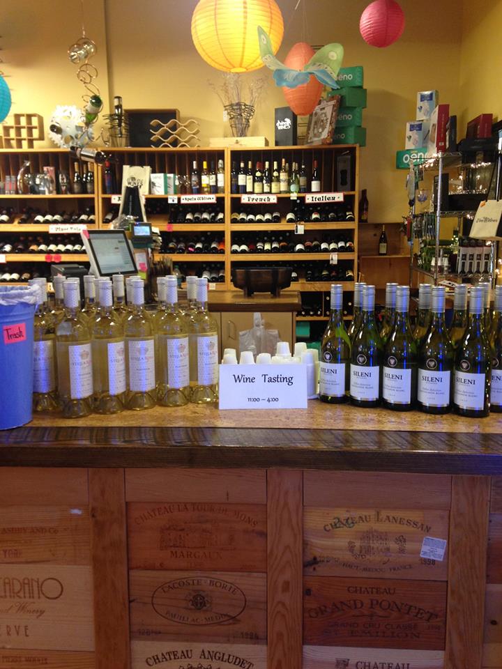 d’Vine Wines (located inside the Flint Farmers’ Market)