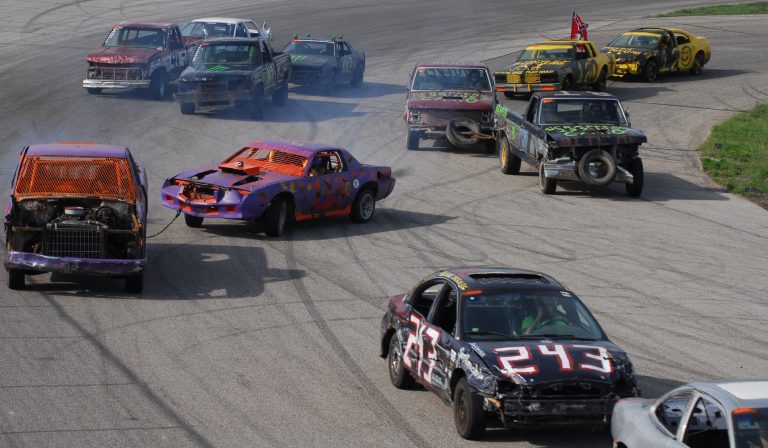 Dixie Motor Speedway, Birch Run, Michigan