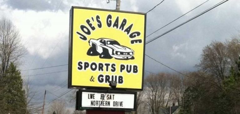 Joe’s Garage Sports Pub & Grub, Clio, Michigan