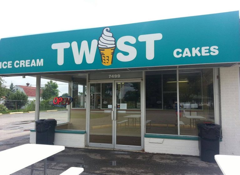 Twist & More, Swartz Creek , Michigan