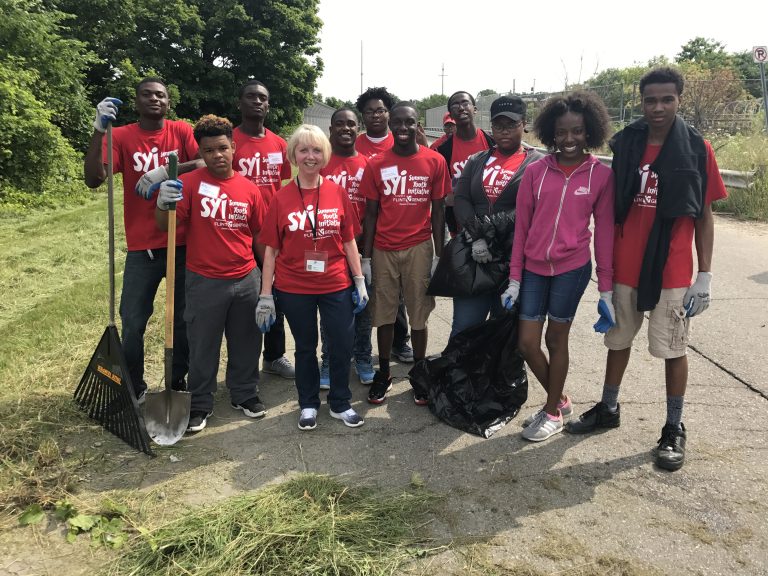 Hundreds of Teens Beautify Flint for Large-Scale Volunteer Service Day